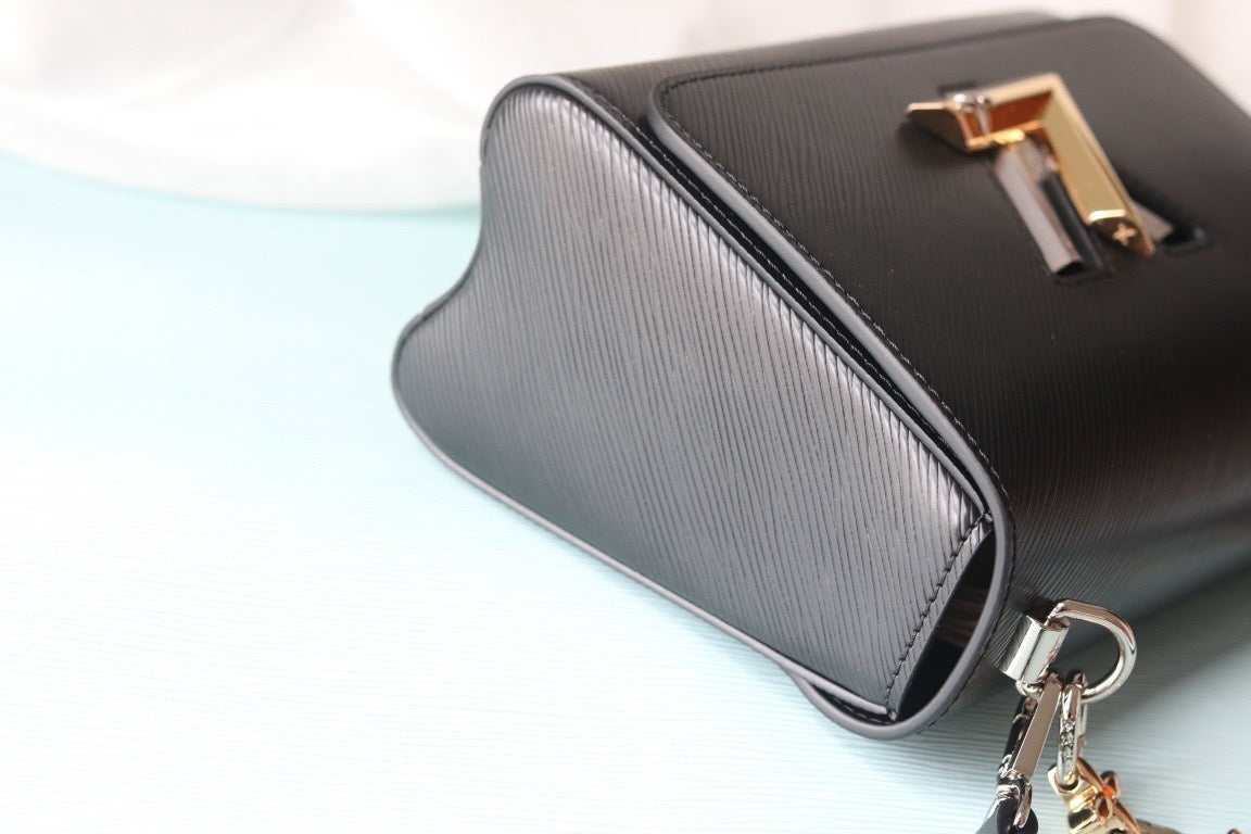 LV Pochette Bag