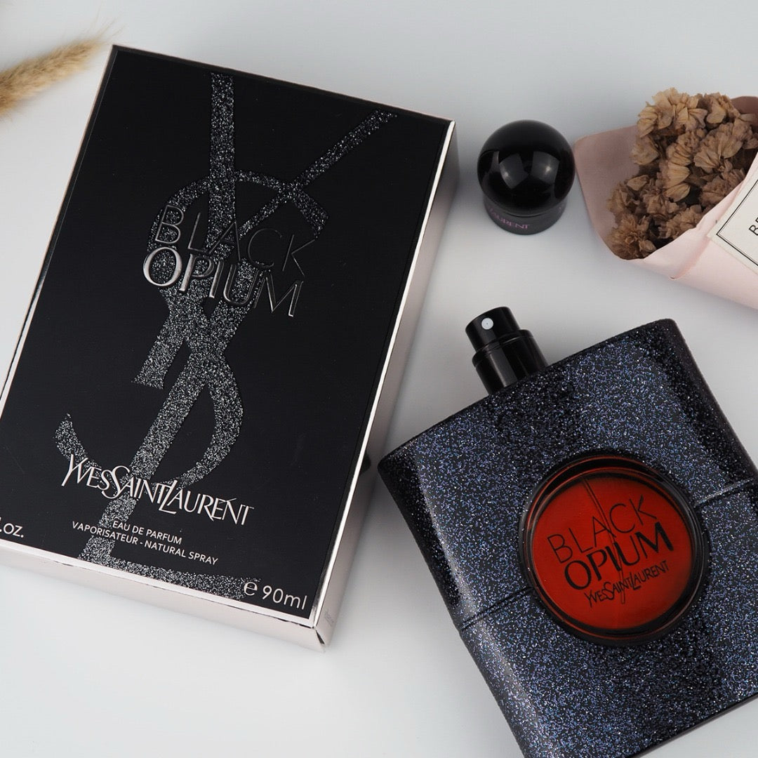 YVES SAINT LAURENT Black Opium
