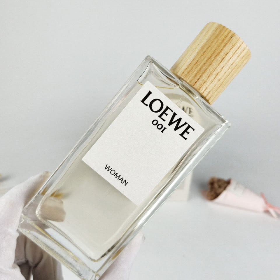 LOEWE 001 WOMAN