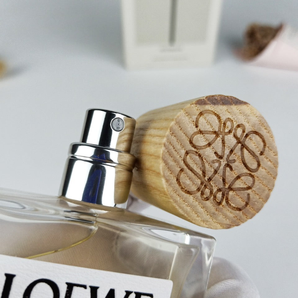 LOEWE 001 WOMAN