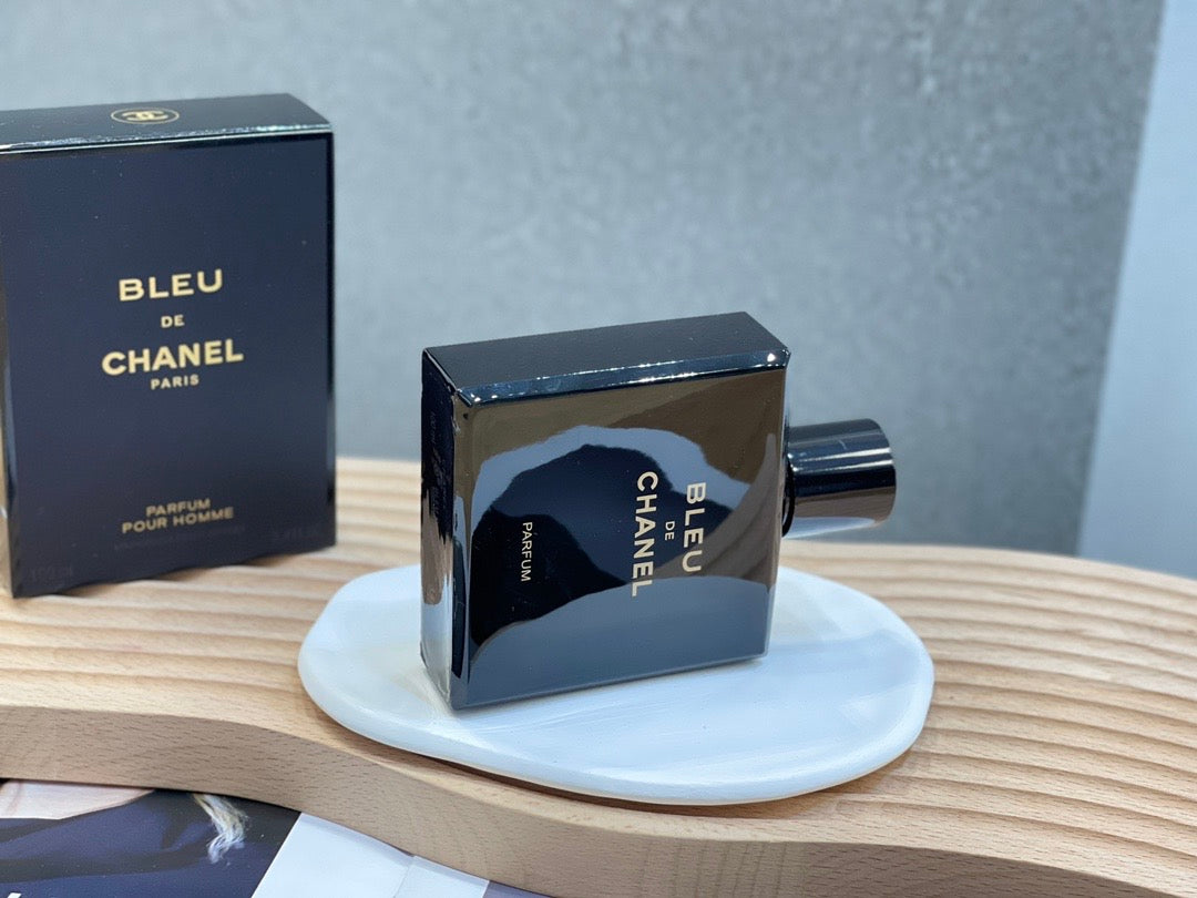 CHANEL Bleu de Chanel Parfum