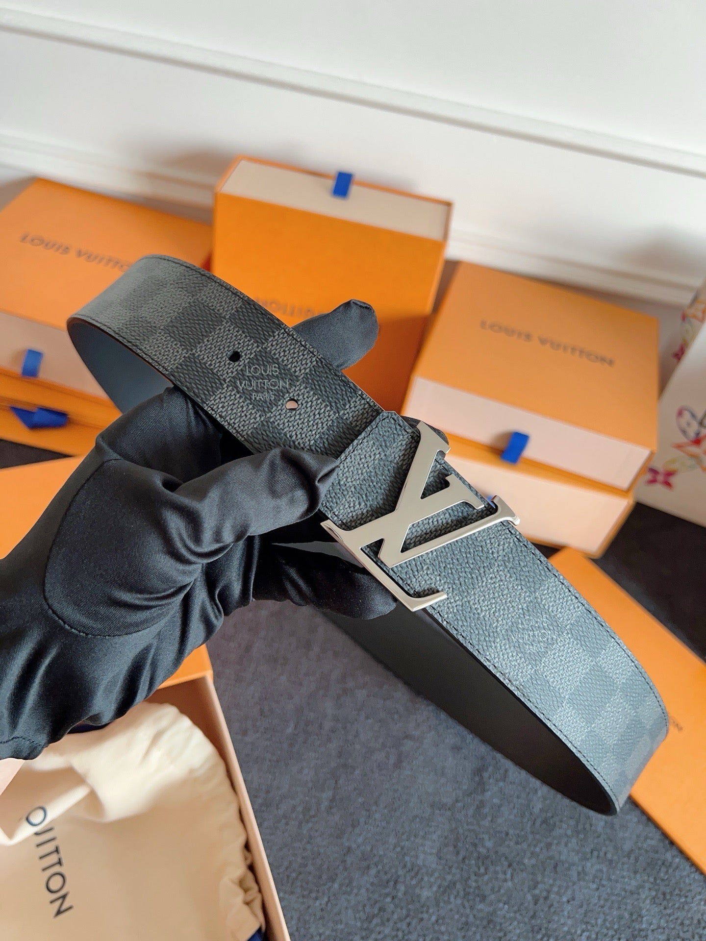 LV Belt