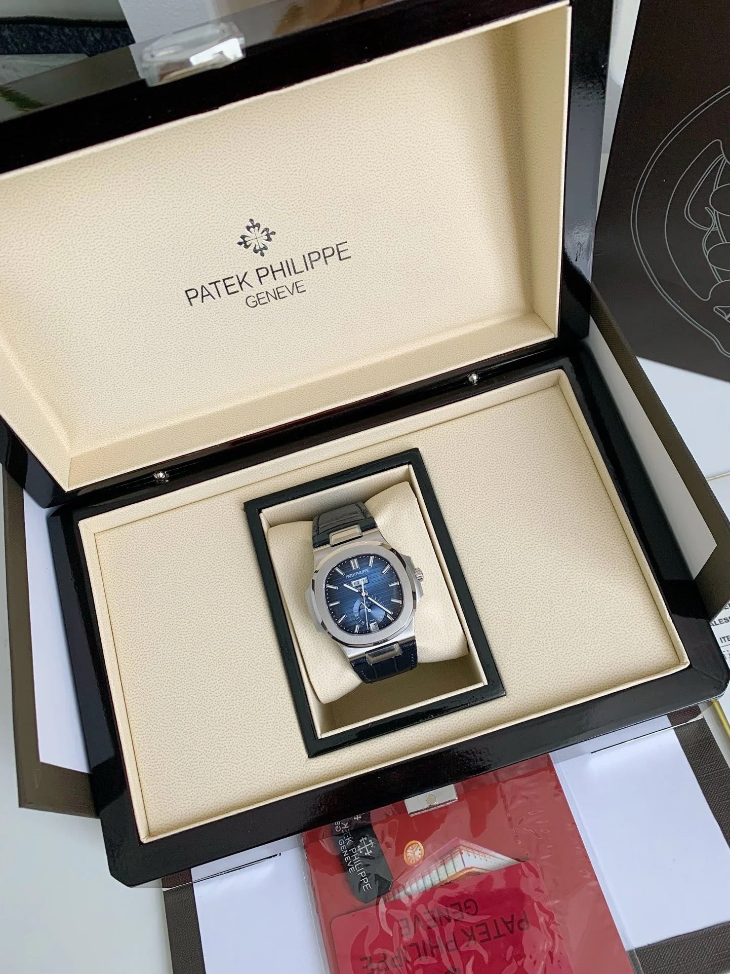 PATEK PHILIPPE 5726 SERIES
