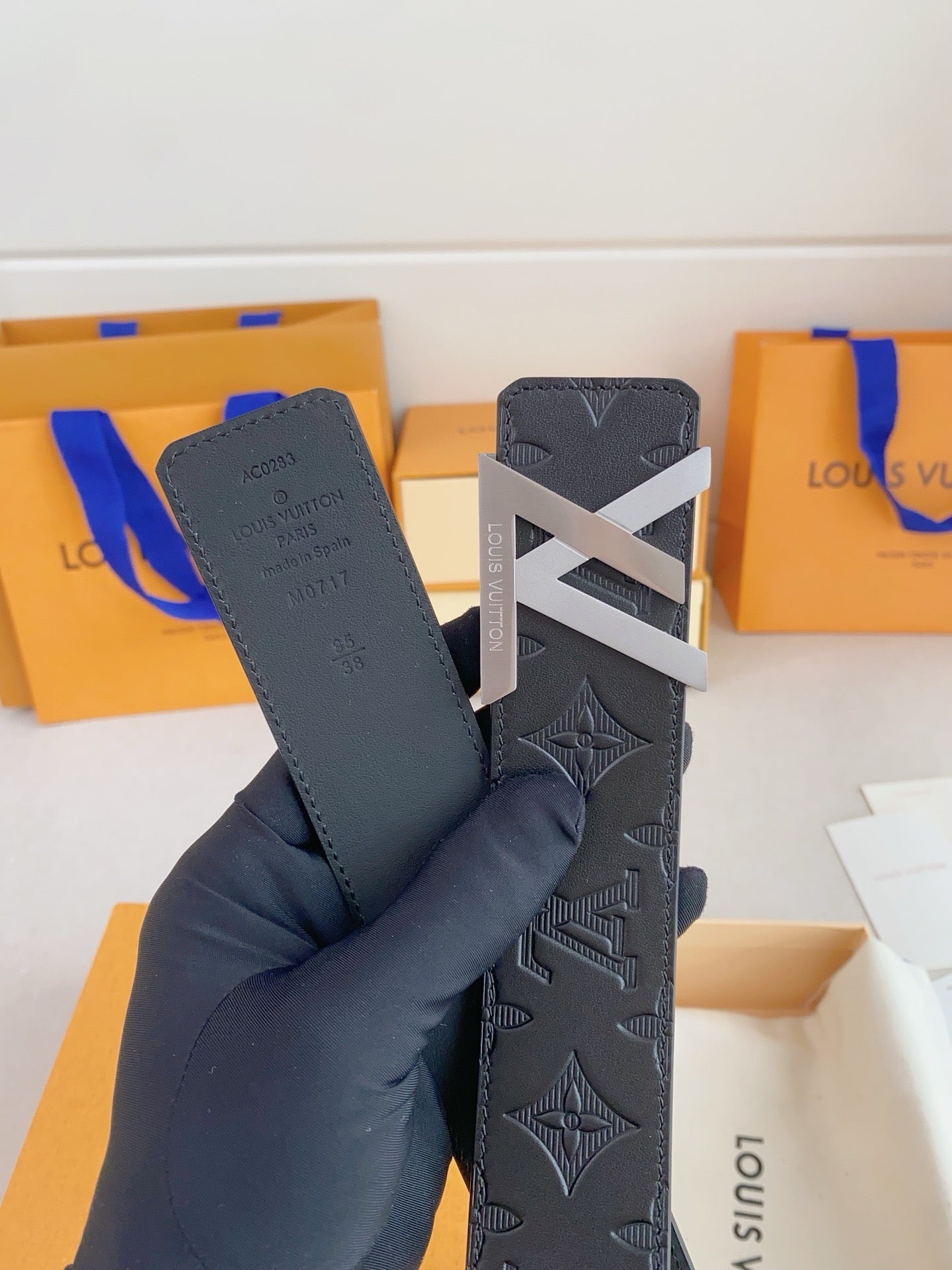 LV Belt