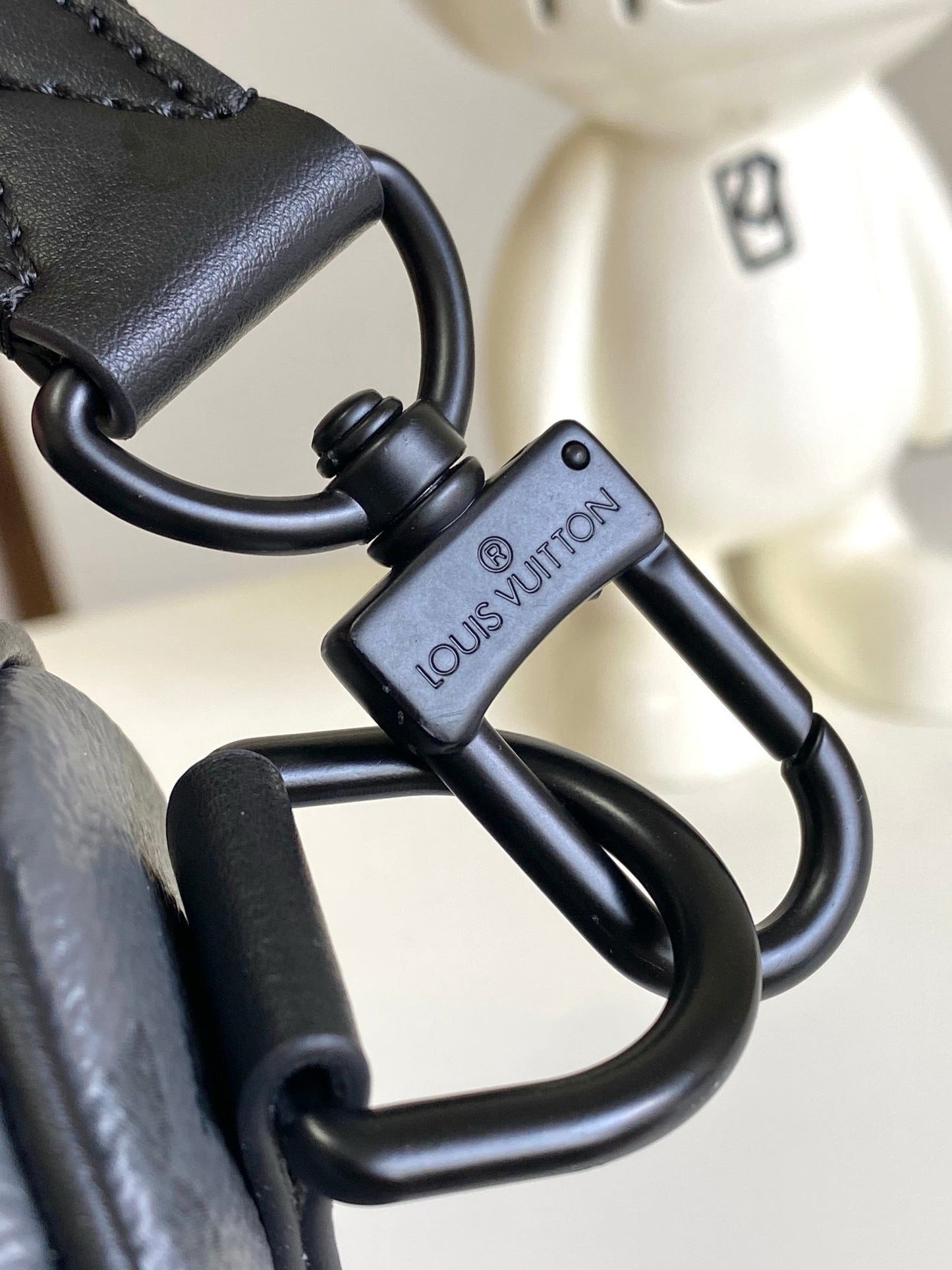 .LV Keepall Bandouliere 25 Bag