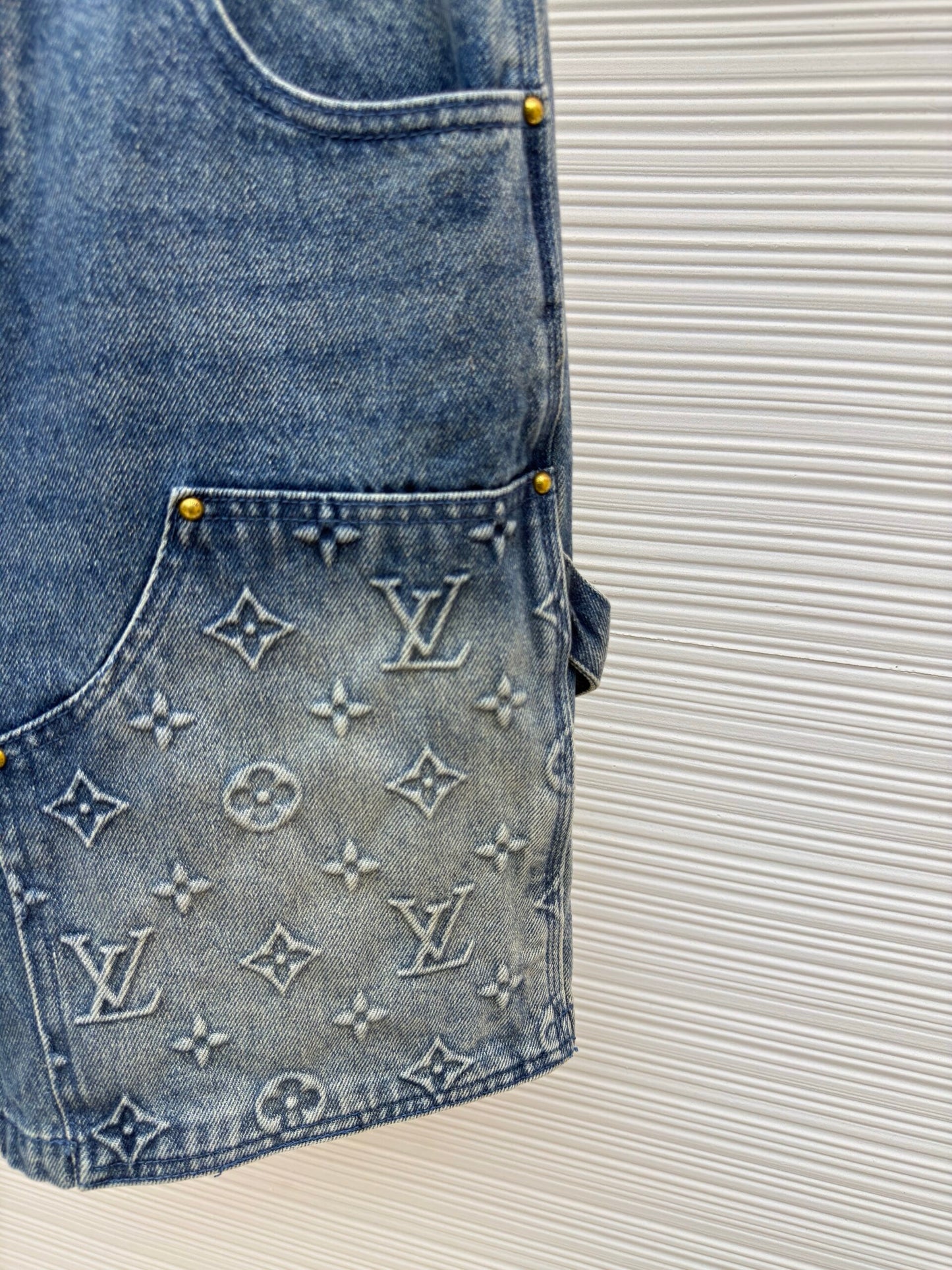 LV Shorts