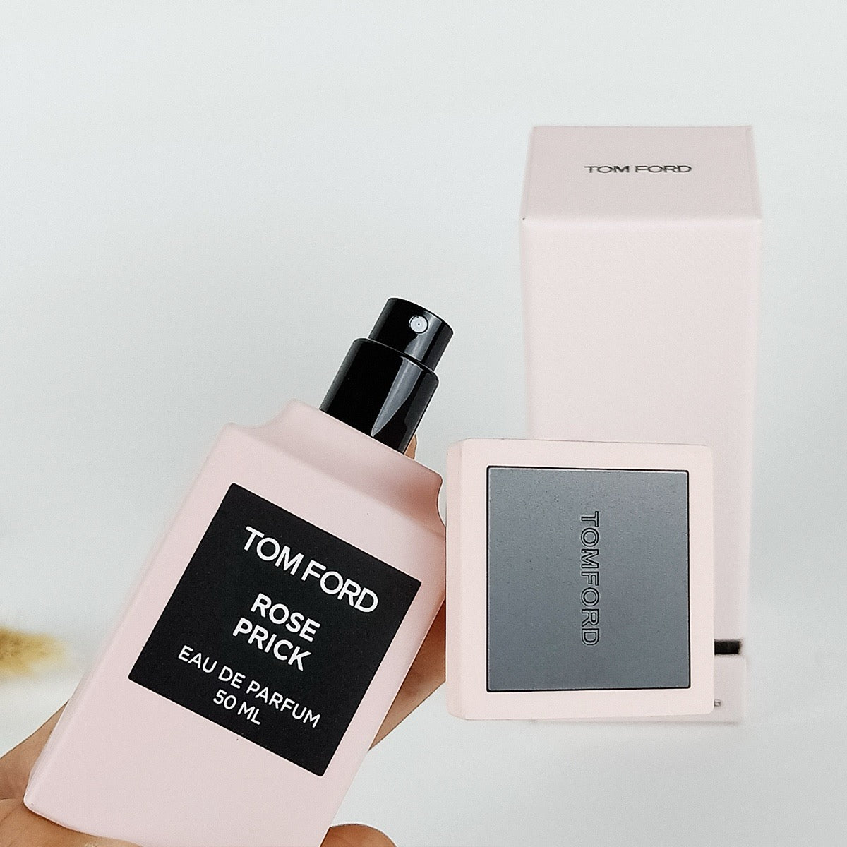 TOM FORD Rose Prick