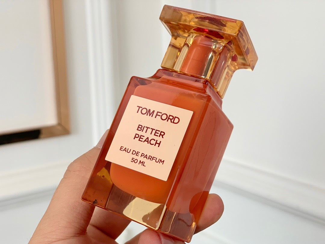 TOM FORD Bitter Peach