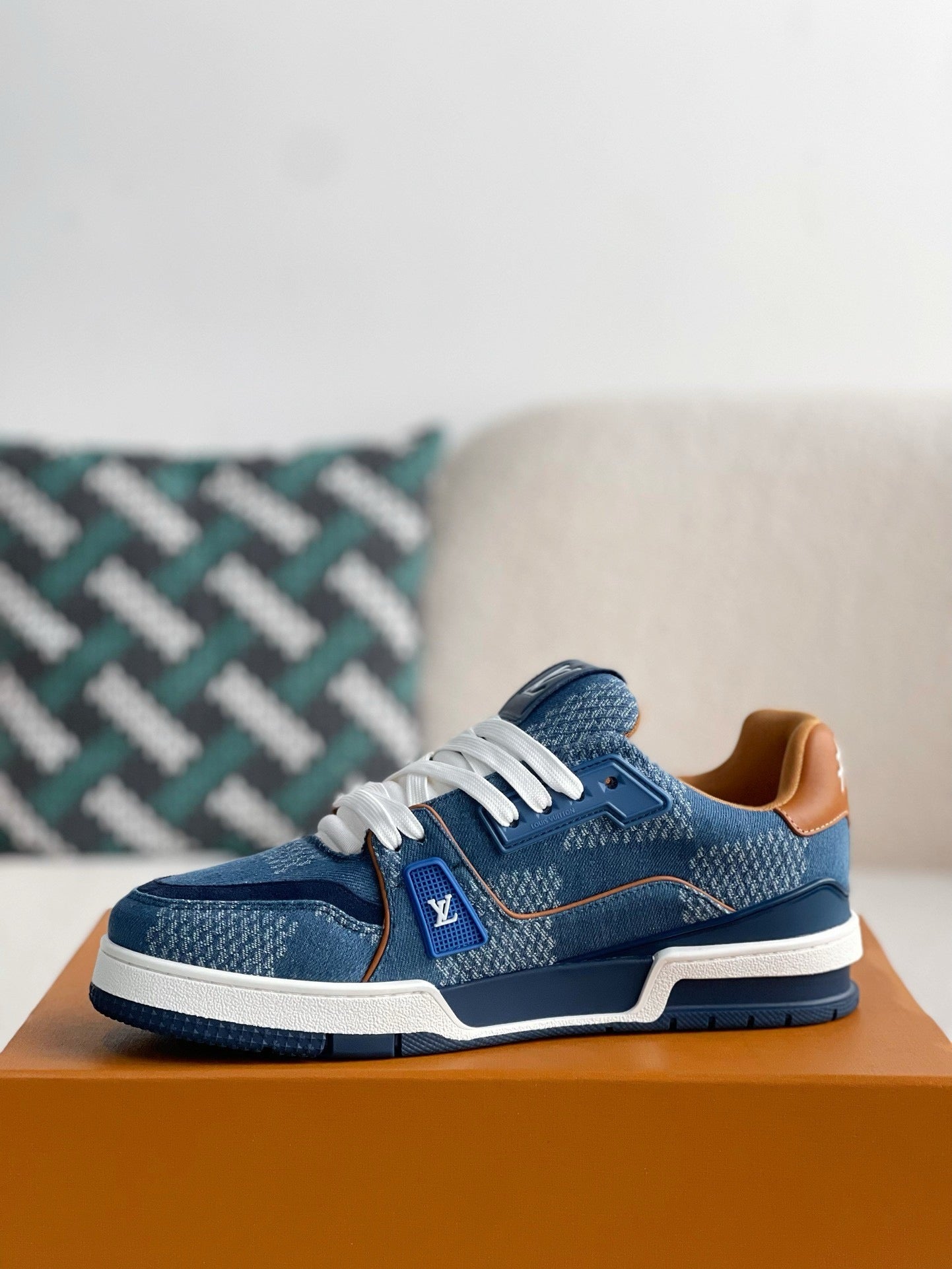 LV Trainer Sneaker