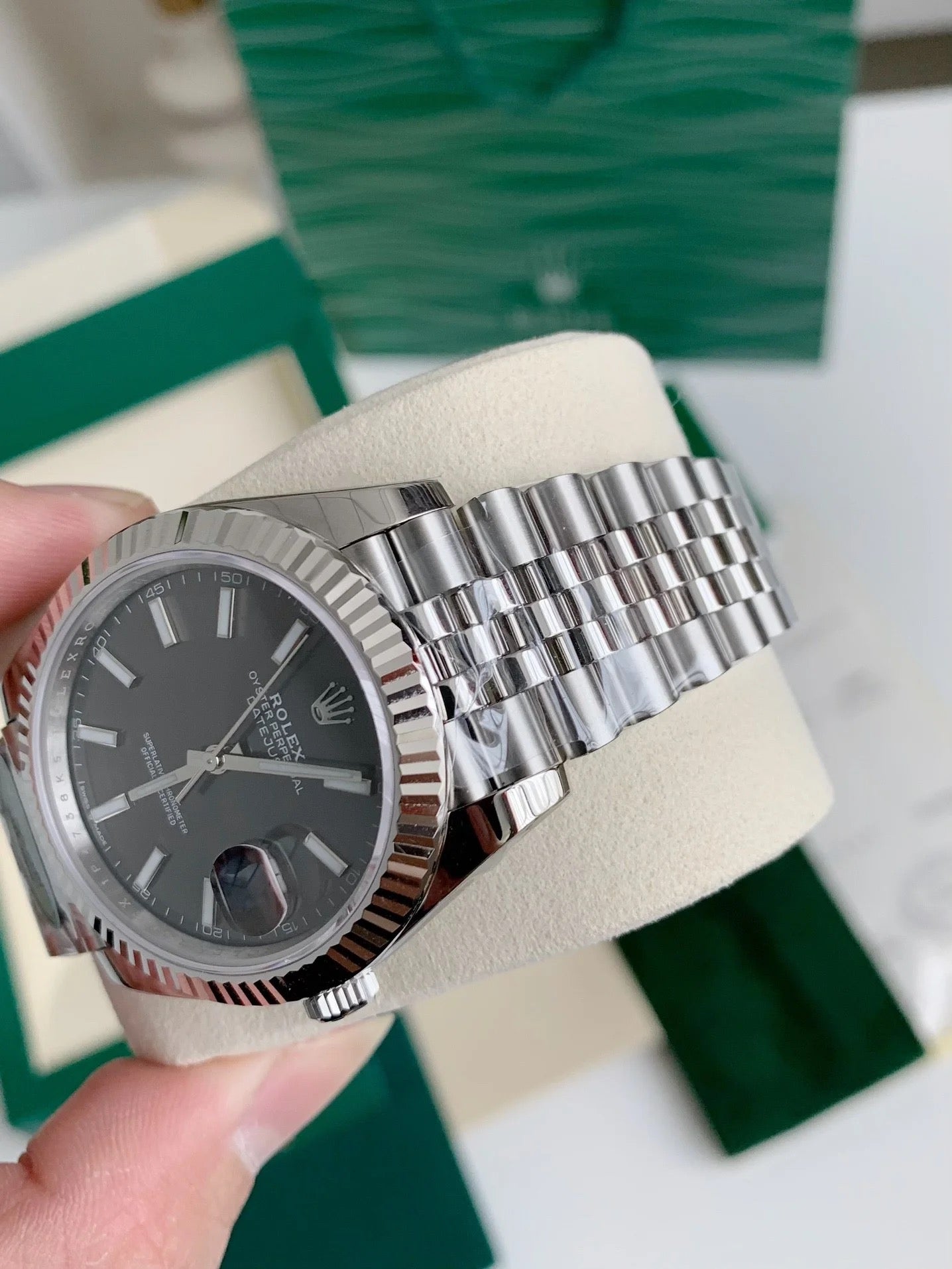ROLEX Datejust Oyster Perpetual Jubilee Bracelet