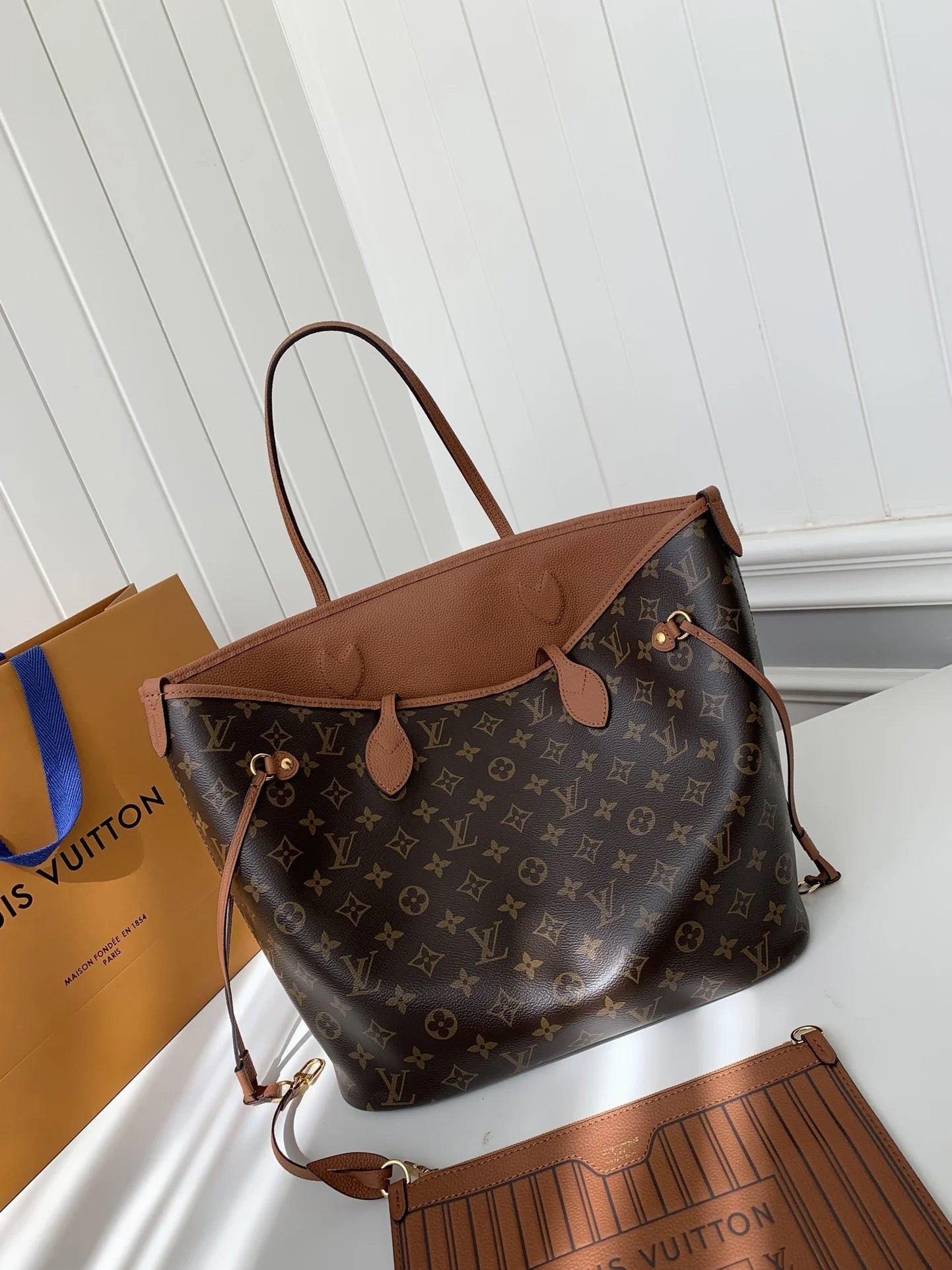 LV Neverfull Bag