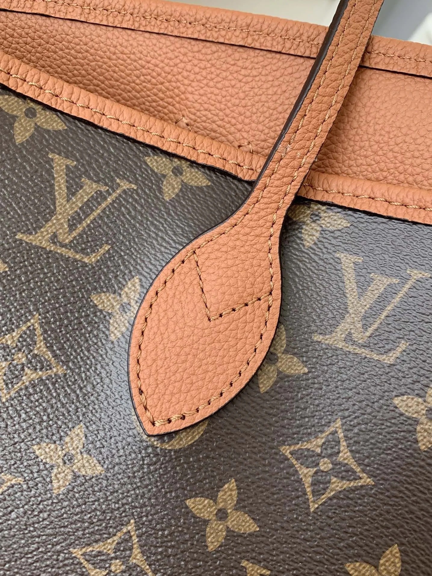 LV Neverfull Bag
