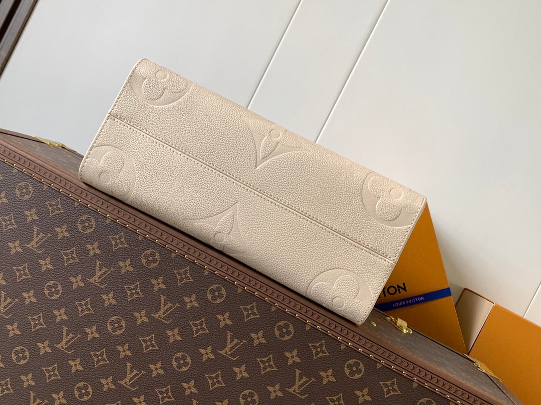 LV Shopper Bag