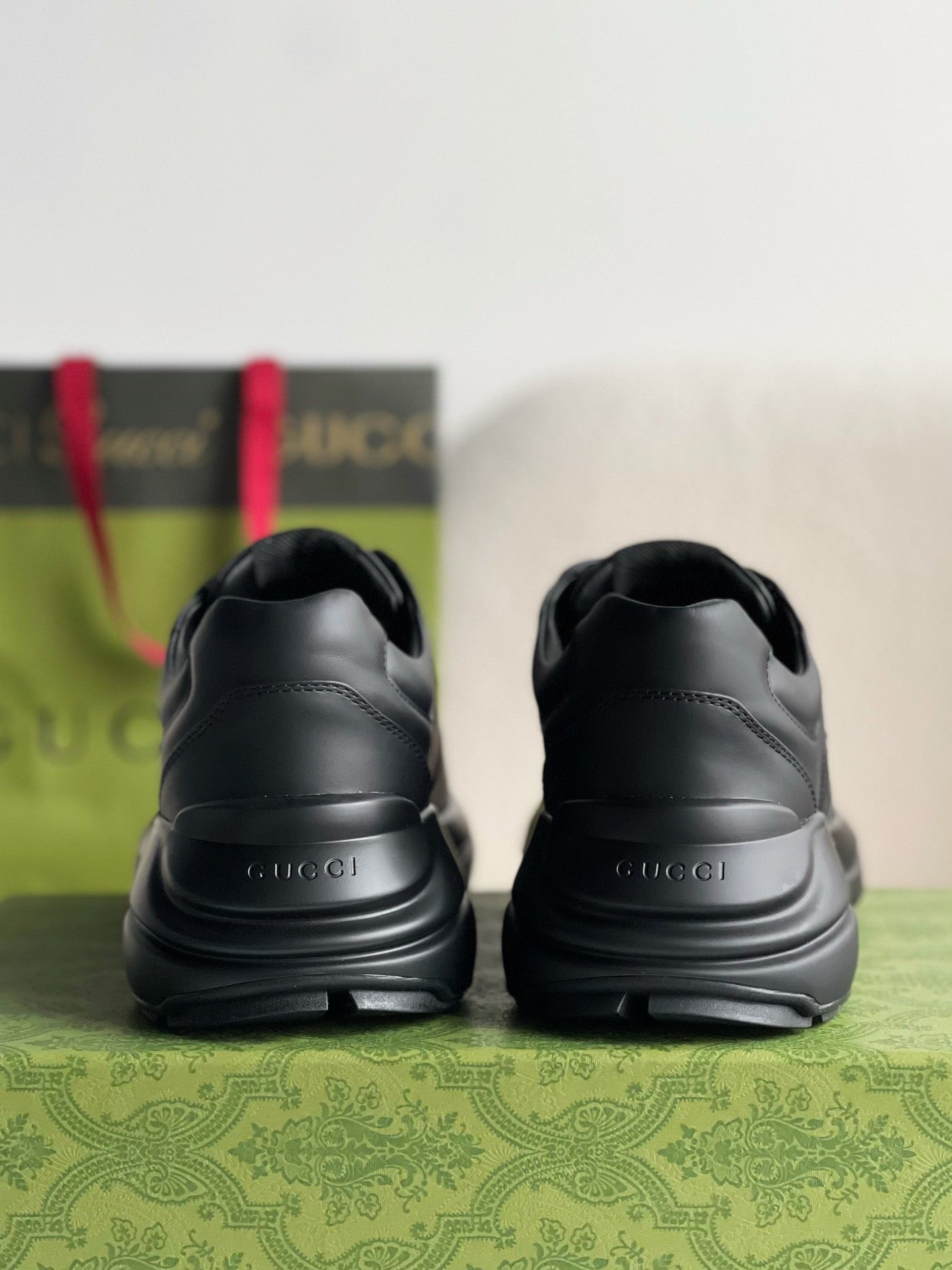 GUCCI Sneaker