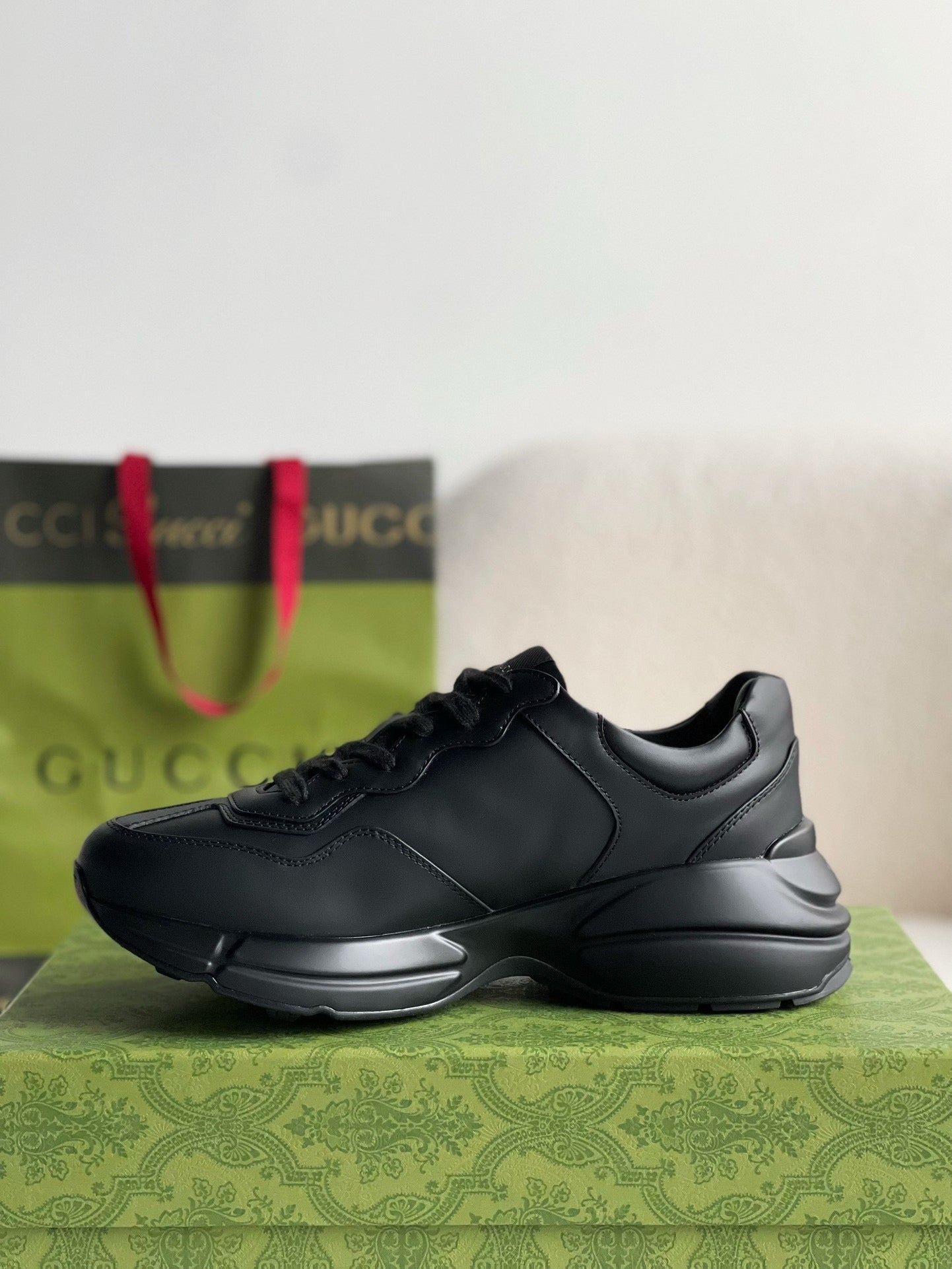 GUCCI Sneaker