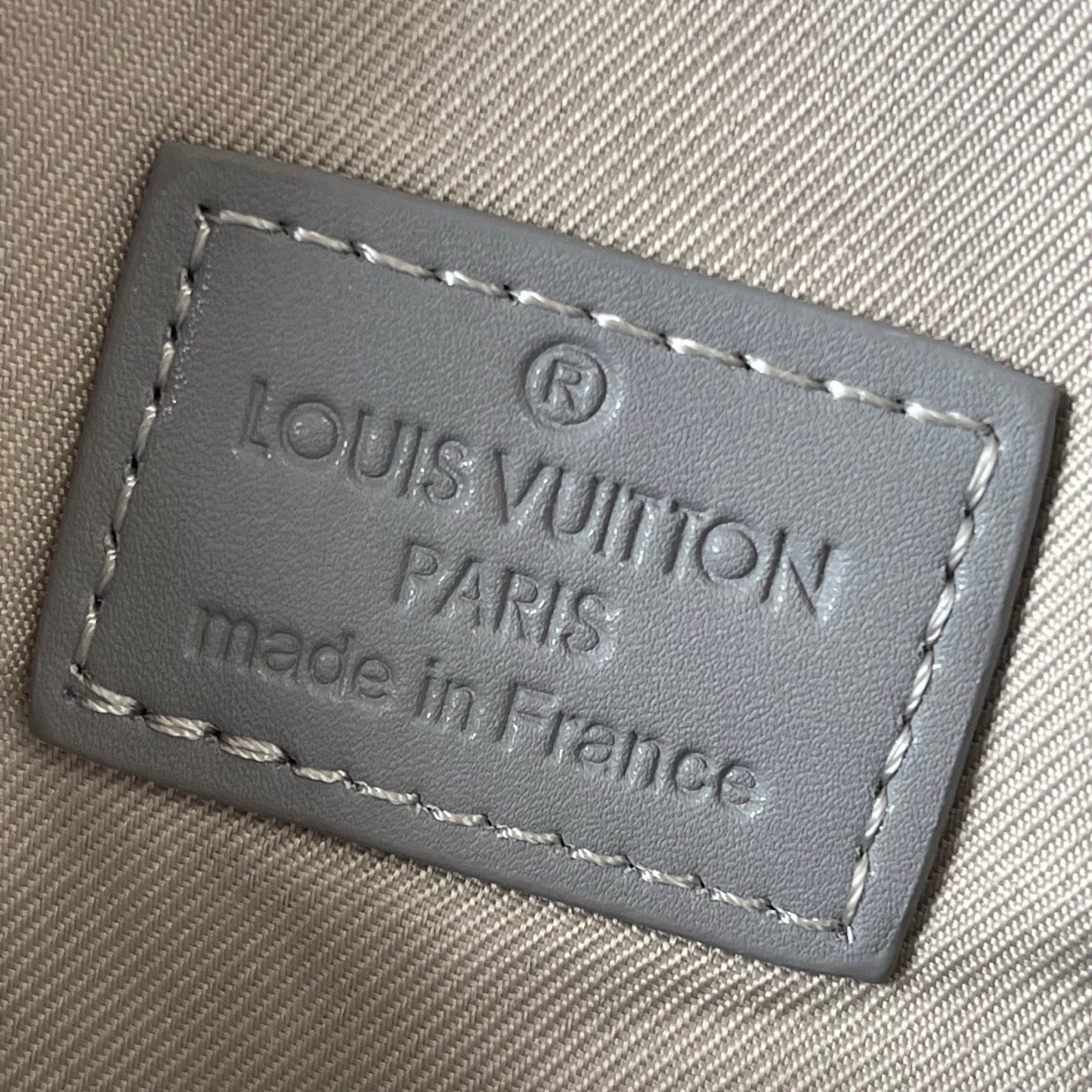 LV Keepall Bandouliere 25 Bag