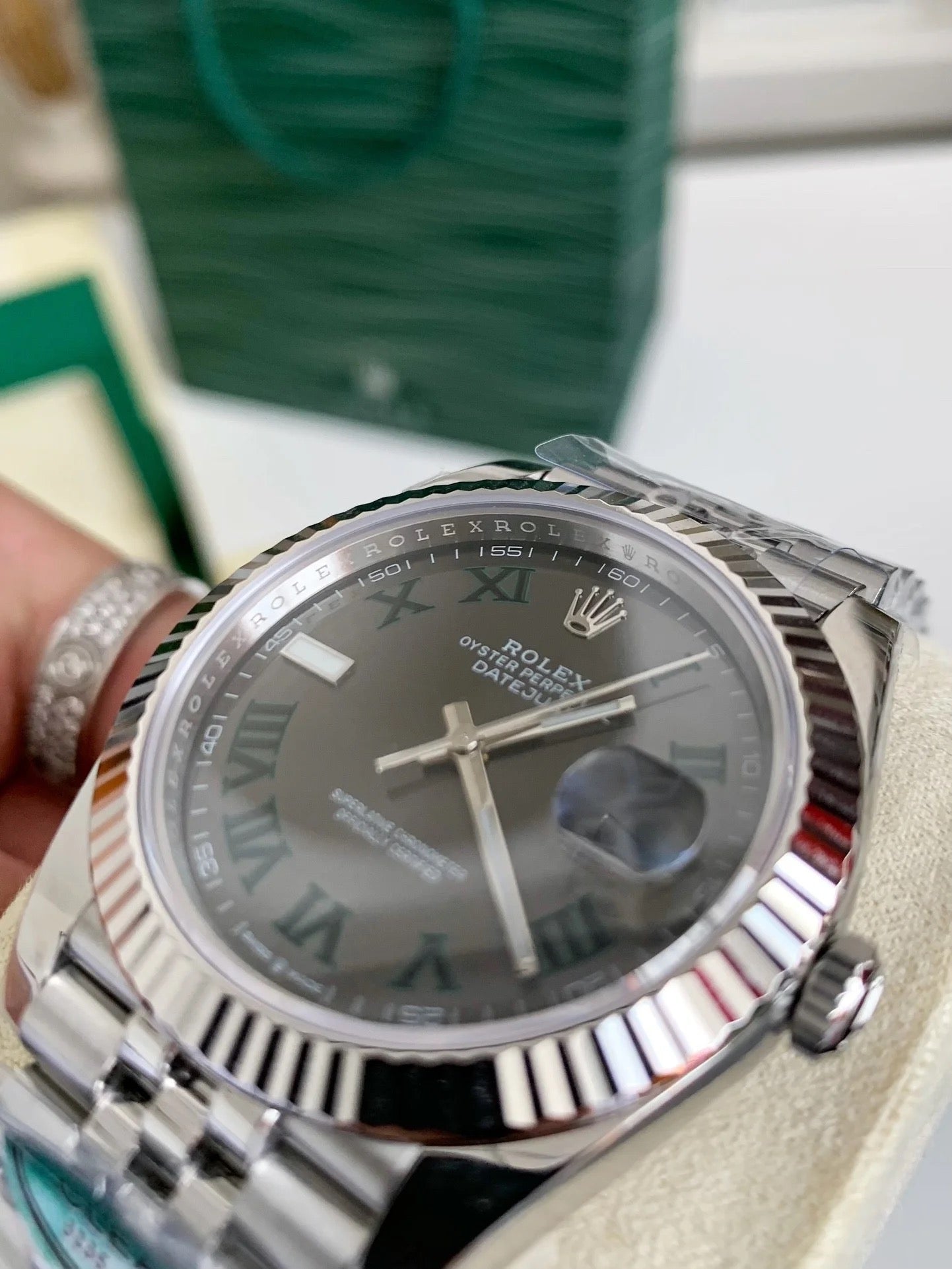 ROLEX Datejust Oyster Perpetual Jubilee Bracelet