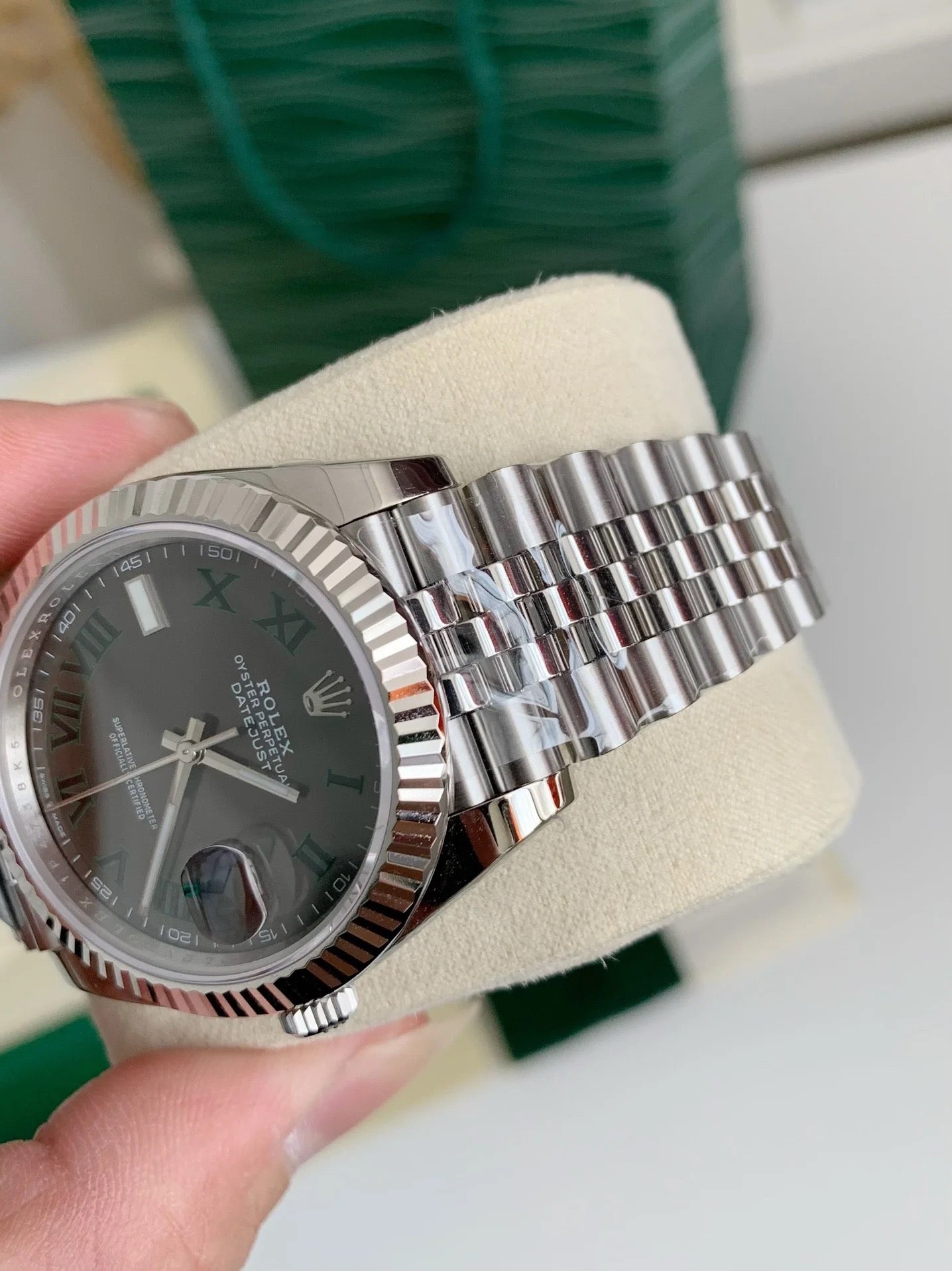 ROLEX Datejust Oyster Perpetual Jubilee Bracelet