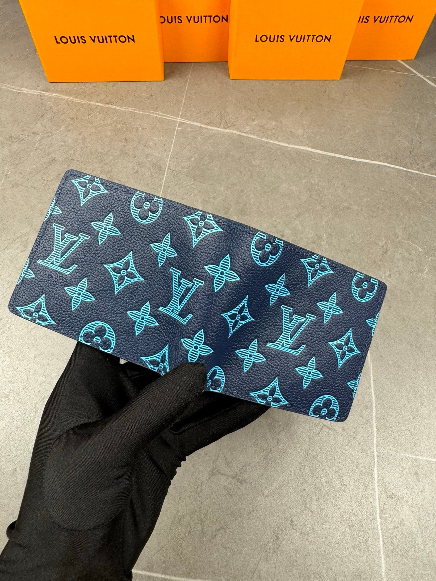 LV Wallet