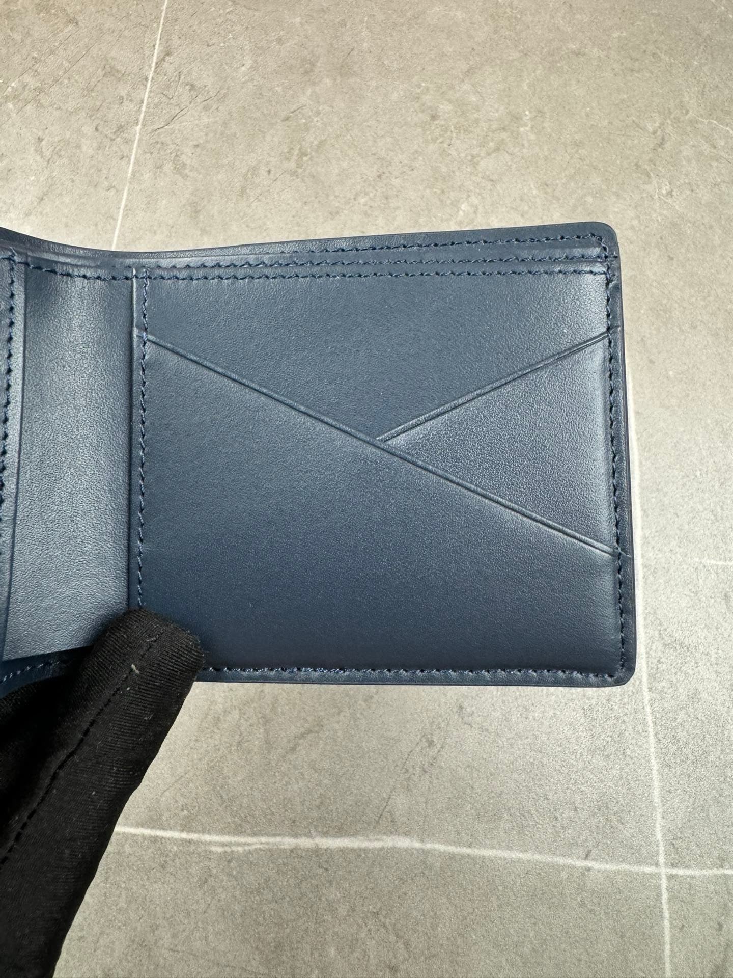 LV Wallet