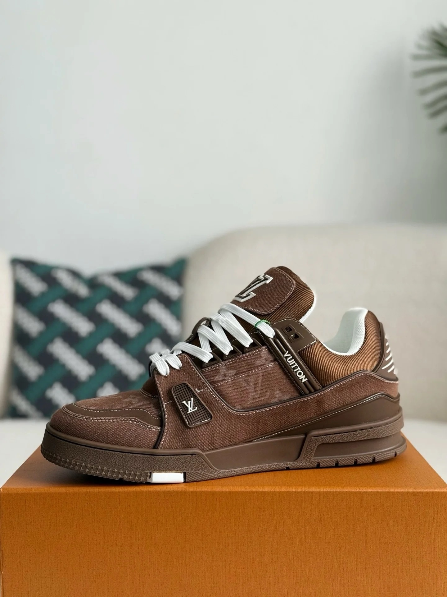 LV Trainer Sneaker