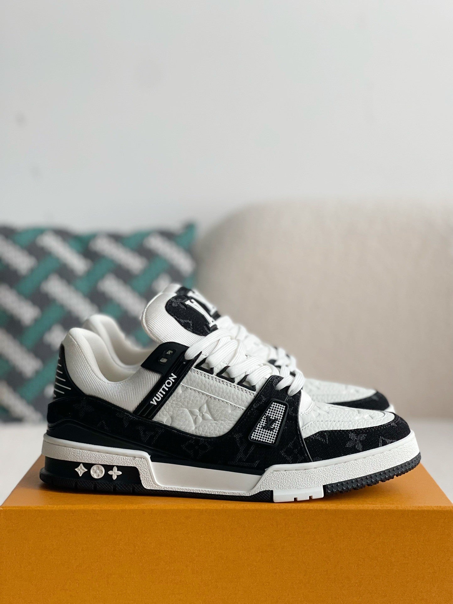 LV Trainer Sneaker