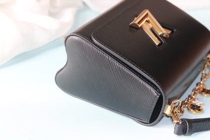 LV Pochette Bag