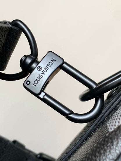 .LV Keepall Bandouliere 25 Bag