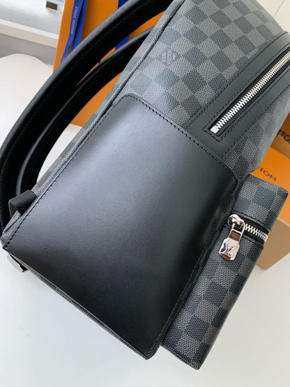 LV Discovery Backpack