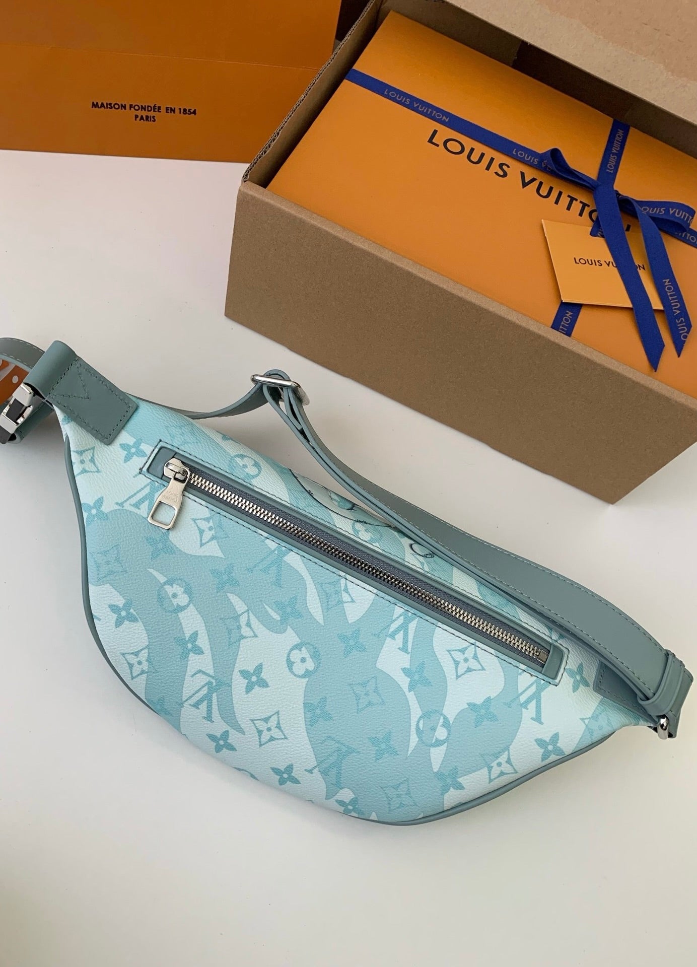 LV Bumbag