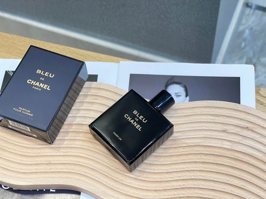 CHANEL Bleu de Chanel Parfum