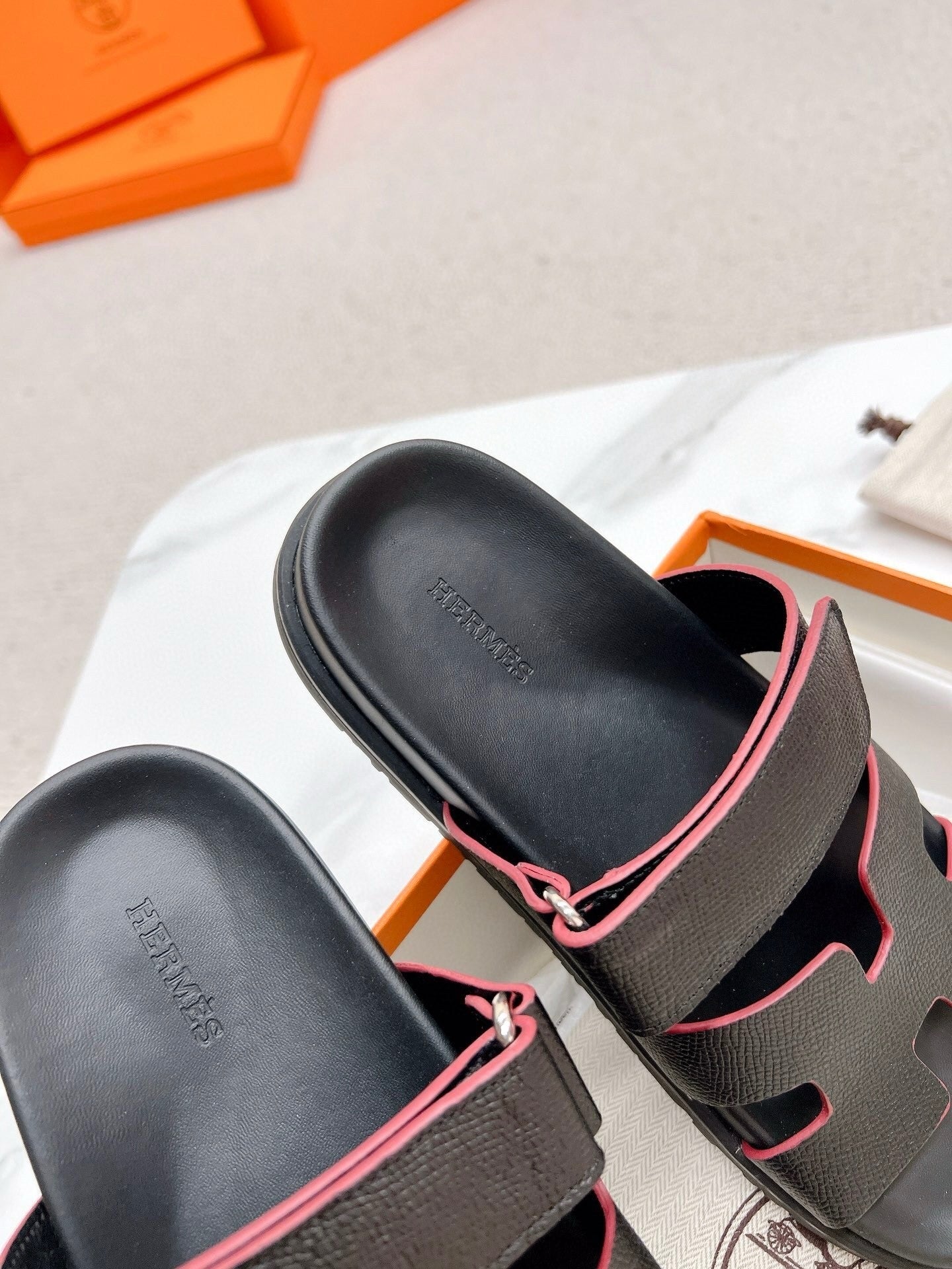 Hermes Slide