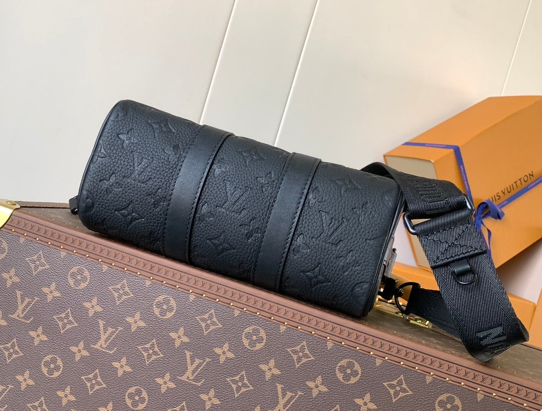 LV Keepall Bandoulière 25 Bag