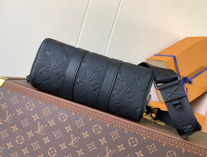 LV Keepall Bandoulière 25 Bag