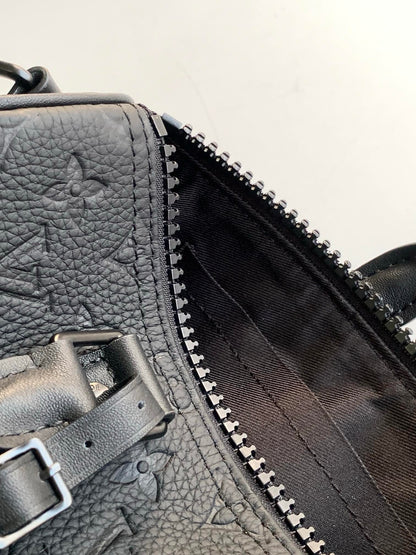 LV Keepall Bandoulière 25 Bag