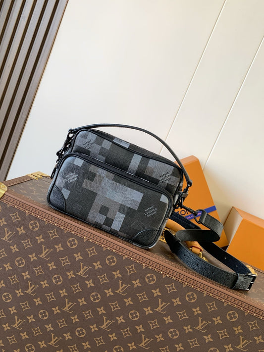 LV Nil Messenger Bag