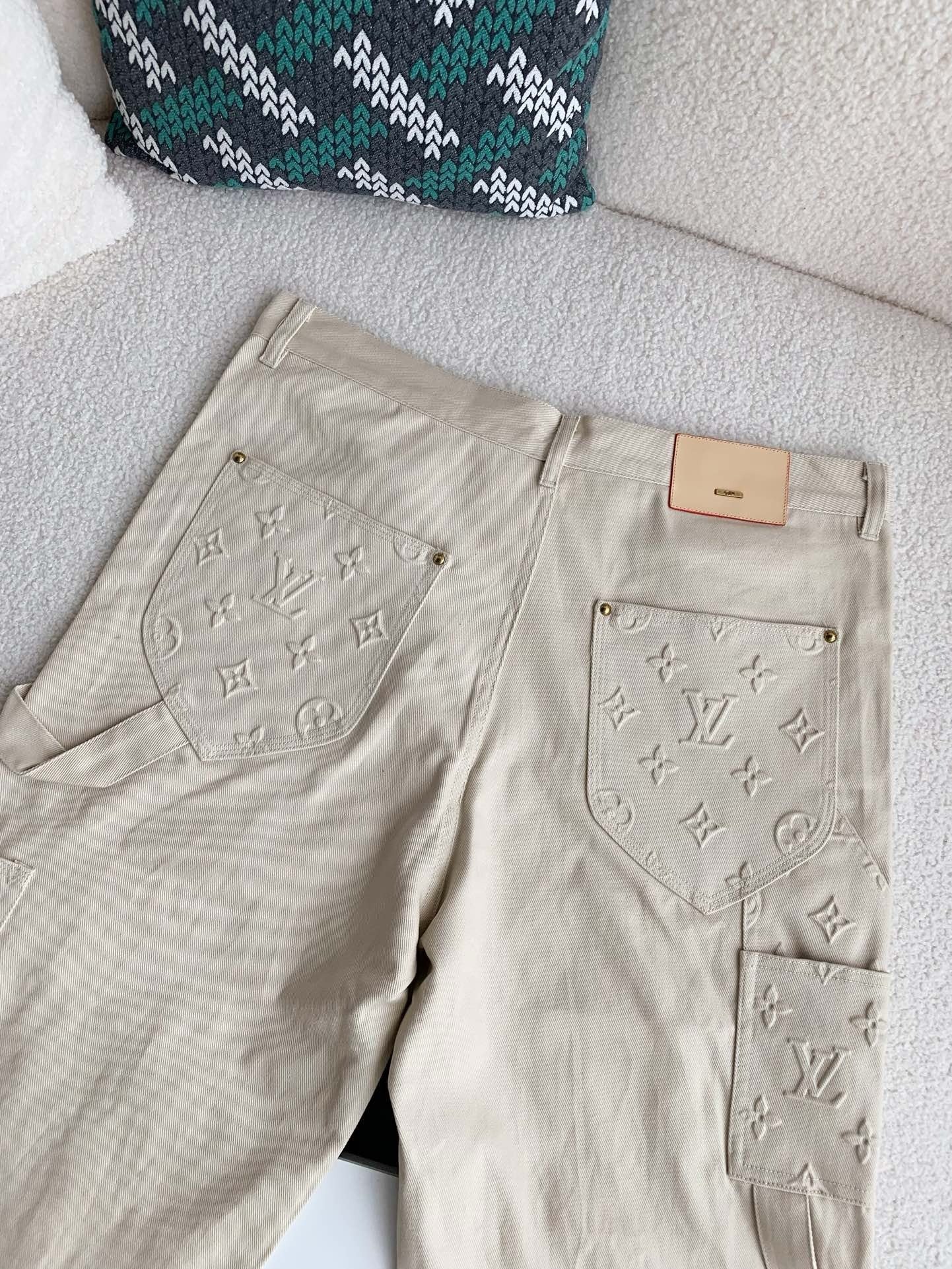 LV Carpenter Pants