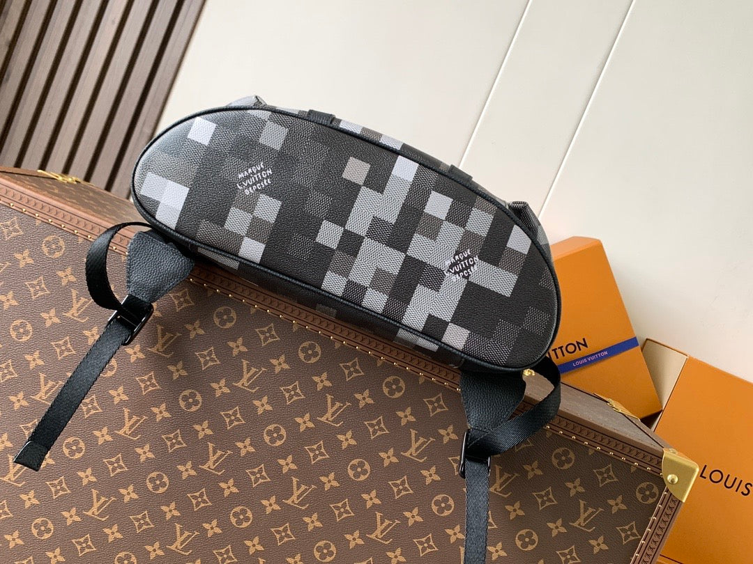 .LV Christopher MM Backpack
