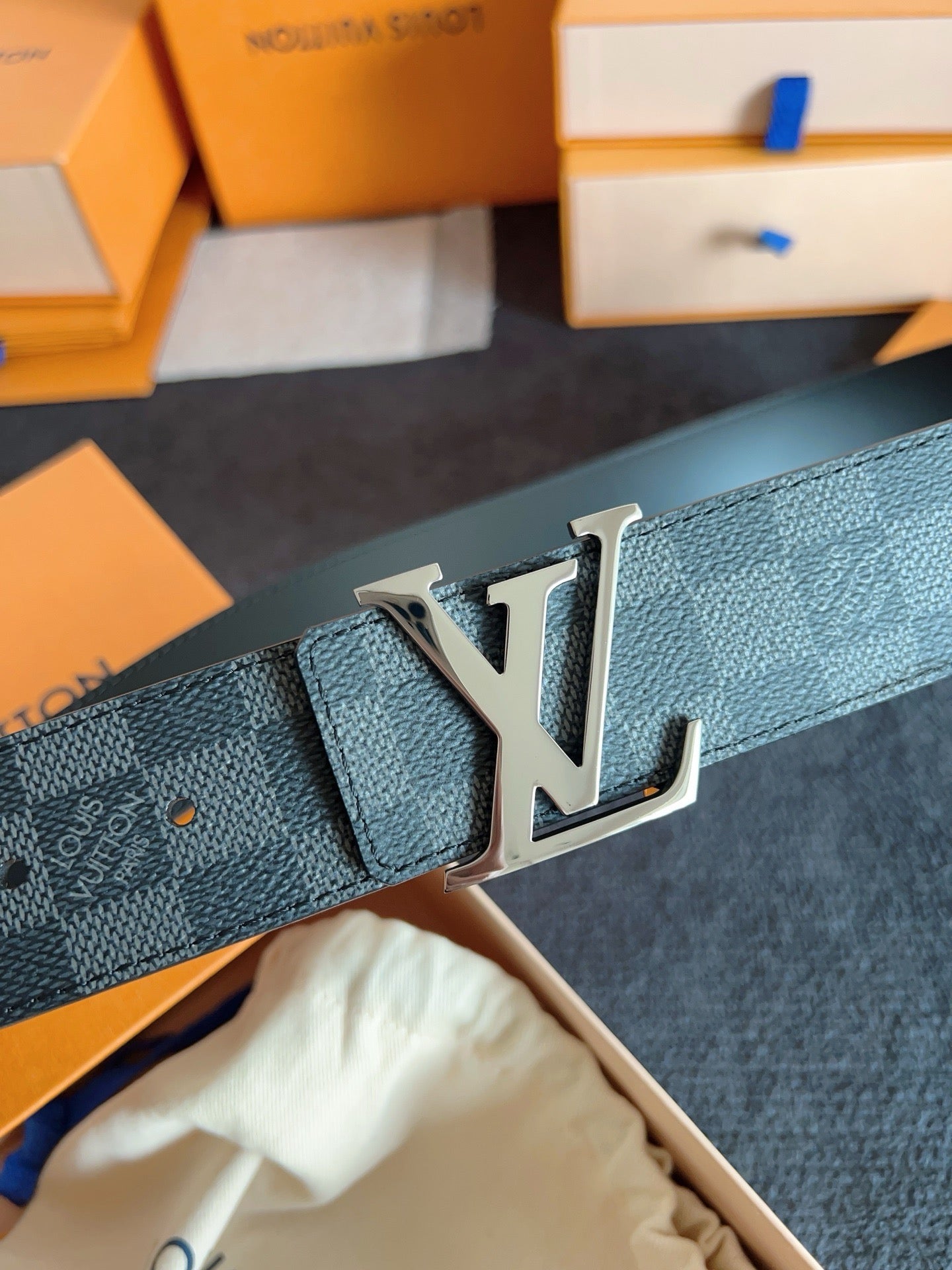LV Belt