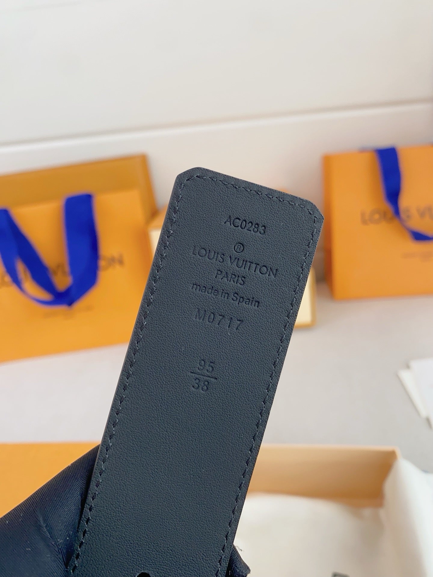 LV Belt