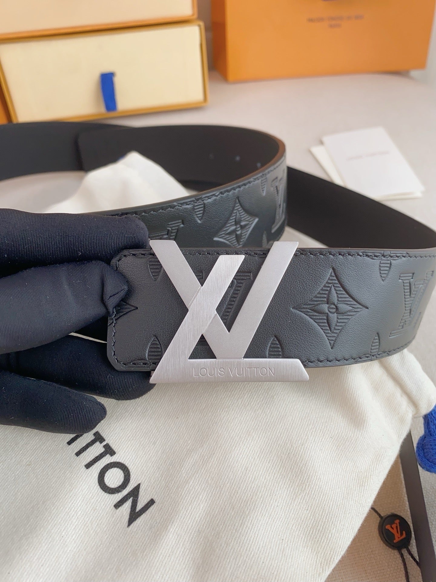 LV Belt