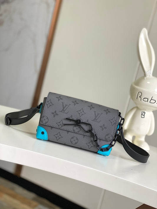 LV Mini Soul Trunk Bag