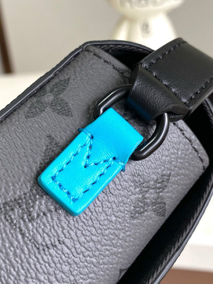 LV Mini Soul Trunk Bag