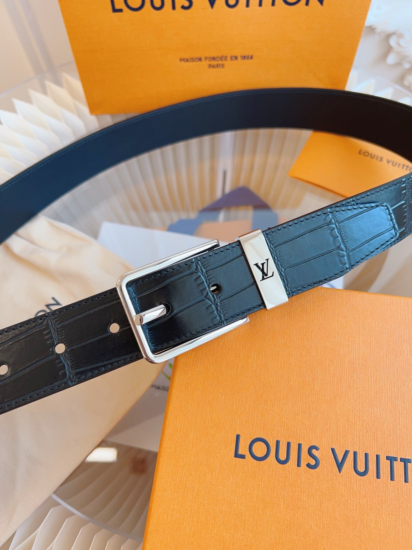 LV Belt
