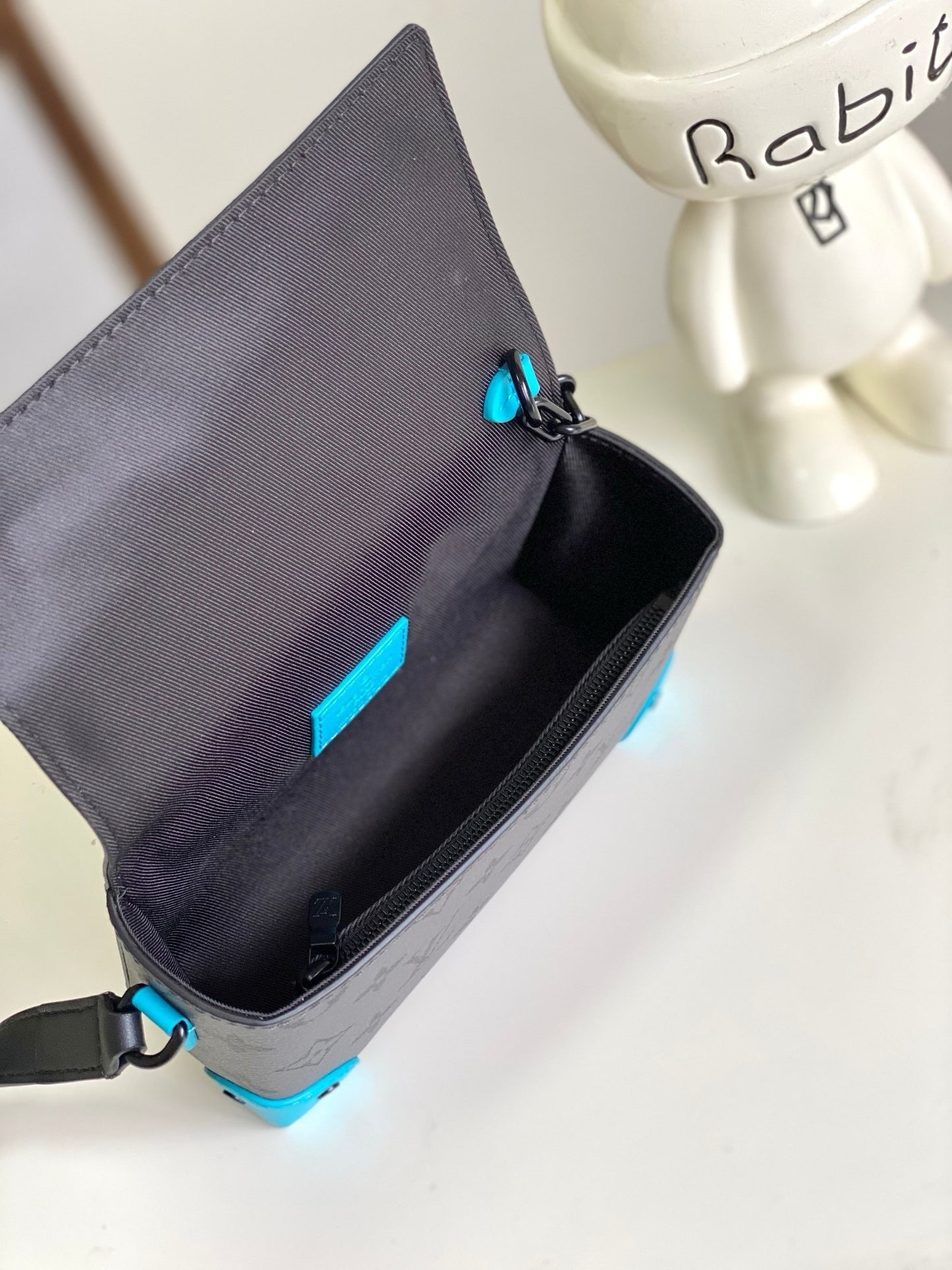 LV Mini Soul Trunk Bag