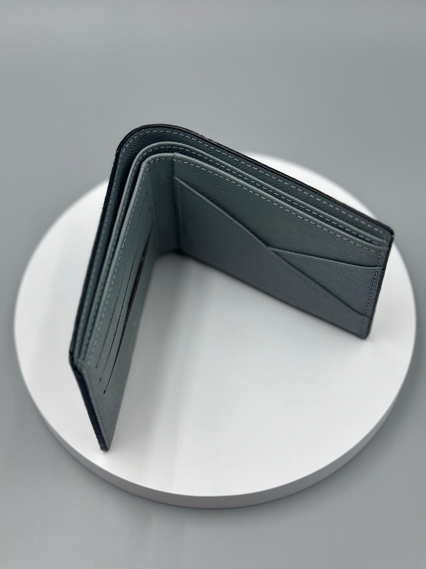 LV Wallet