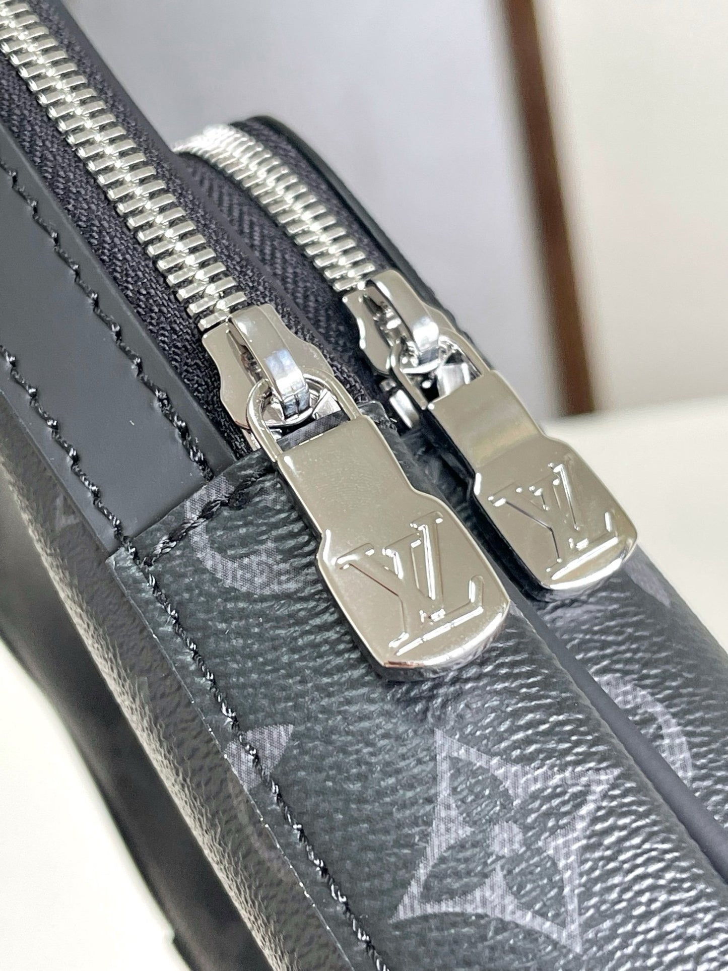 LV Avenue Sling Bag
