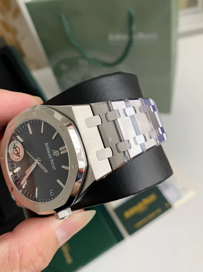 AP Audemars Piguet Royal Oak 15500 Series Watch 41mm