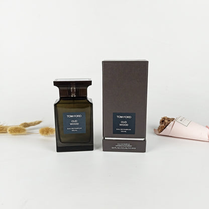 TOM FORD Oud Wood