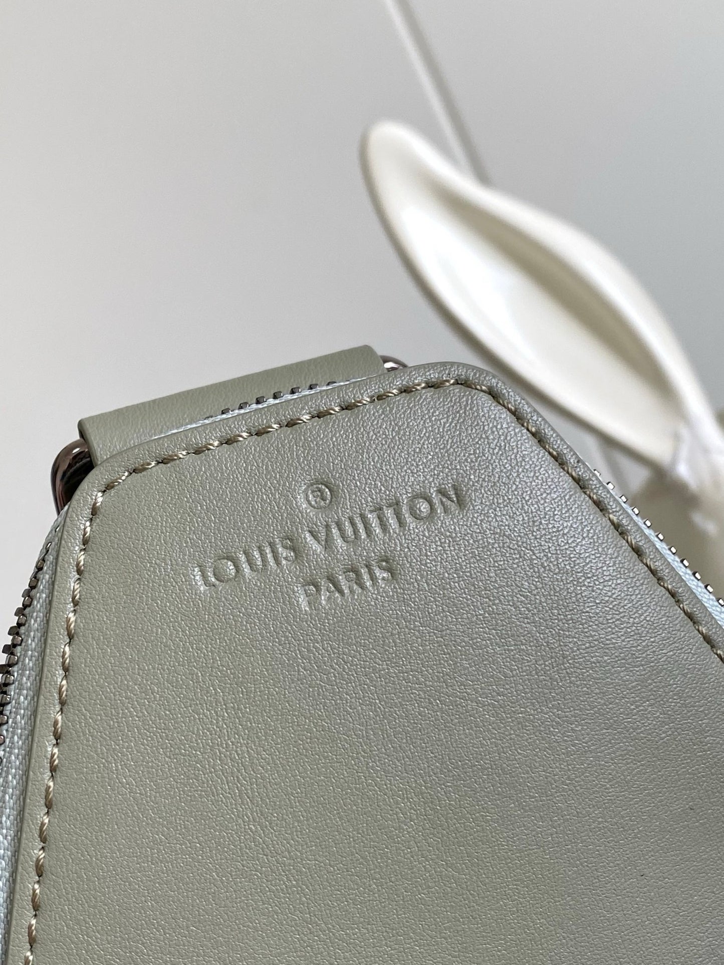 LV Avenue Sling Bag